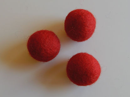 Bild von Filzkugel rot 21 an Lager